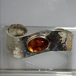 NWOT Hammered Free Form Style Taxco Sterling Silver Baltic Amber Cuff Bracelet